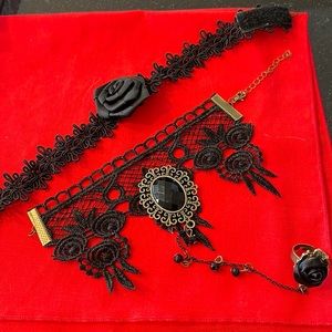 A Touch of Victorian Style: Bracelet and Choker